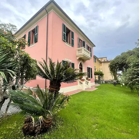 Villa Garden By The Sea, Mesco 60