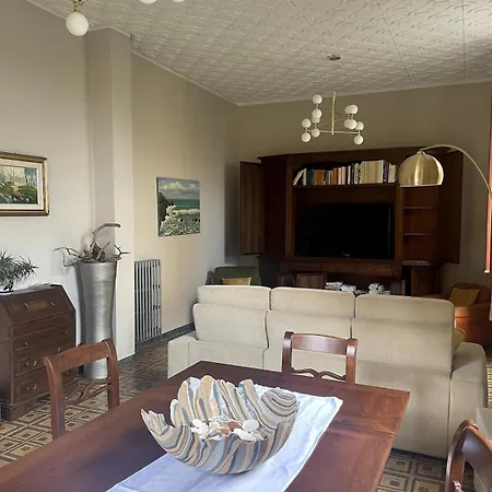 Villa Garden By The Sea, Mesco 60